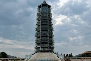 Porcelain Tower of Nanjing image