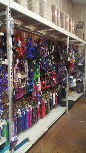 Pet Supply Store «Concord Feed Pet & Livestock Supplies», reviews and photos, 228 Hookston Rd, Pleasant Hill, CA 94523, USA