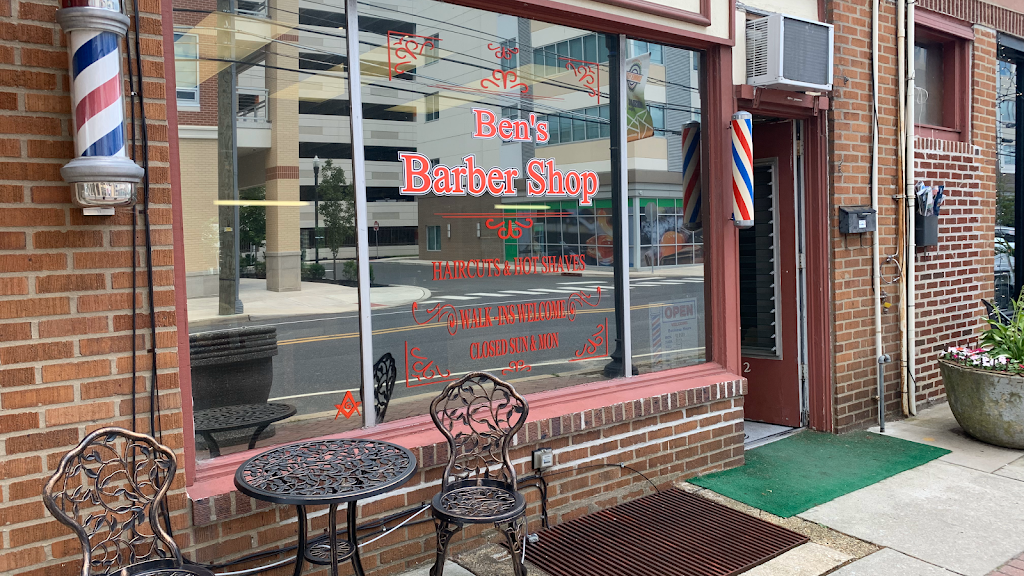 Ben's Barber Shop 08028