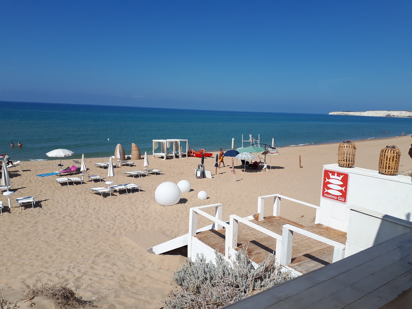 Spiaggia di Bovo Marina'in fotoğrafı düz ve uzun ile birlikte