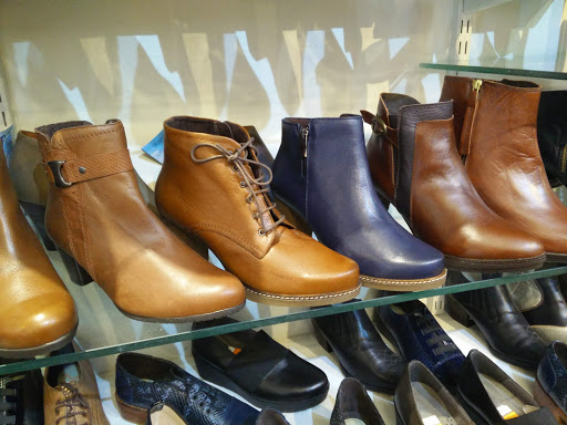 Stores to buy boots Santiago de Chile