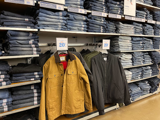 Clothing Store «Old Navy», reviews and photos, 1600 Saratoga Ave, San Jose, CA 95129, USA