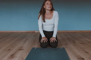 Leela Yoga image