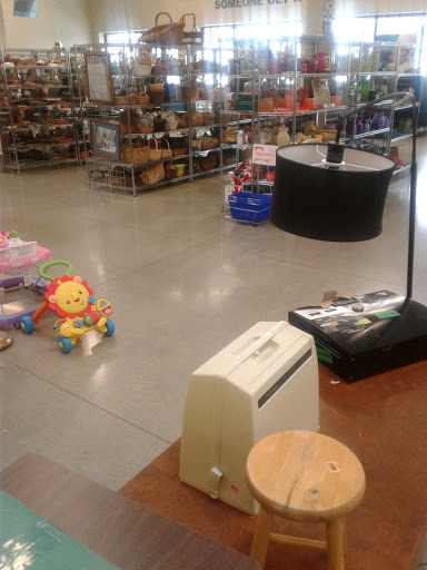 Thrift Store «Goodwill Store & Donation Center», reviews and photos, 1716 Miller Park Way, West Milwaukee, WI 53214, USA