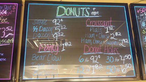 Donut Shop «Mesa Donuts», reviews and photos, 6008 E McKellips Rd, Mesa, AZ 85215, USA