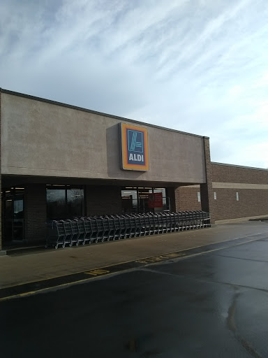 Supermarket «ALDI», reviews and photos, 1054 Center Rd, Burton, MI 48509, USA