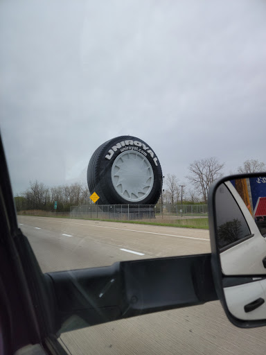 Sculpture «The Uniroyal Tire», reviews and photos, Detroit Industrial Expy, Allen Park, MI 48101, USA