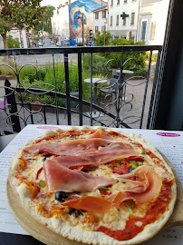 Pizza du Restaurant français La Renaissance à Oullins-Pierre-Bénite - n°2