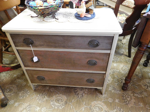 Antique Store «Antiques & Rusty Relics», reviews and photos, 3570 Fancher Rd, Holley, NY 14470, USA