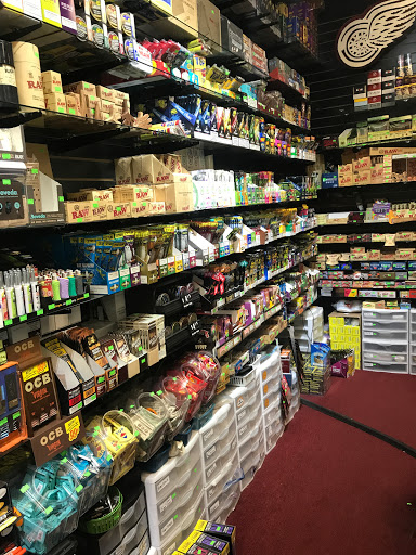 Tobacco Shop «Smokies Smoke Shop», reviews and photos, 8240 W Lower Buckeye Rd, Phoenix, AZ 85043, USA