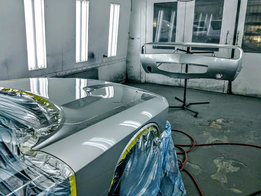 Auto Body Shop «Manriquez Body Shop», reviews and photos, 2411 Center St, Houston, TX 77007, USA