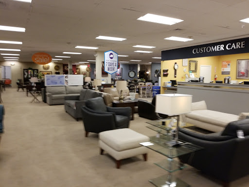 Furniture Store «Raymour & Flanigan Furniture and Mattress Store», reviews and photos, 275 Glen Cove Rd, Carle Place, NY 11514, USA