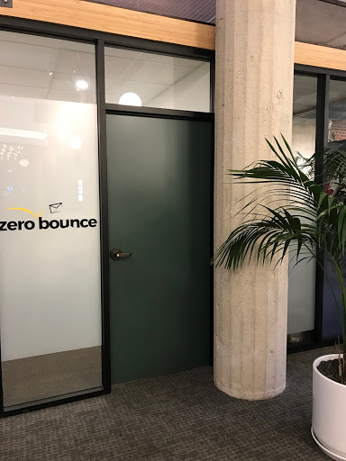 ZeroBounce image