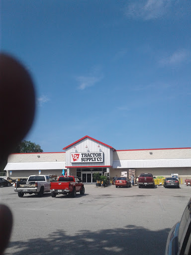 Home Improvement Store «Tractor Supply Co.», reviews and photos, 2619 US-1, Mims, FL 32754, USA