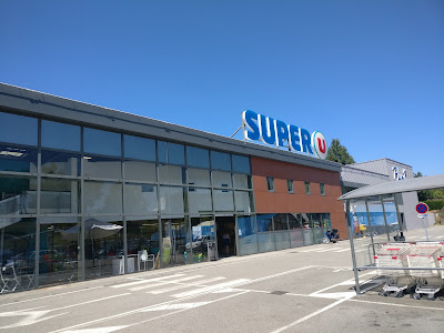 Super U et Drive à Plémet