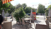Atmosphère du Restaurant Café des Marronniers à Vianne - n°11