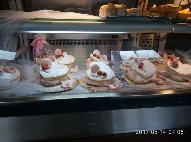 Kommentare und Rezensionen über Infante Sagres Boulangerie-pâtisserie