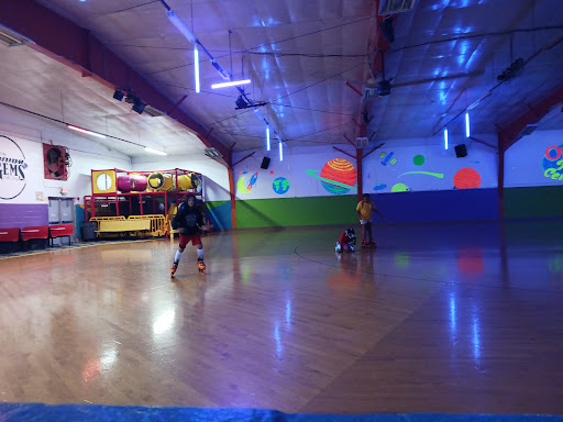 Roller Skating Rink «Orbit Fun Center», reviews and photos, 5001 Nebraska Ave, Dayton, OH 45424, USA