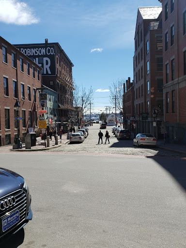 DVD Store «Bull Moose», reviews and photos, 151 Middle St, Portland, ME 04101, USA