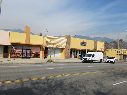 Liquor Store «Mission Liquor Store», reviews and photos, 1801 E Washington Blvd, Pasadena, CA 91104, USA