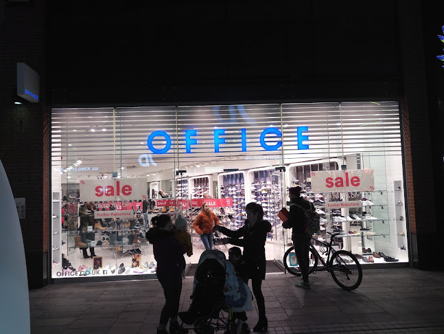 OFFICE - Shoe store