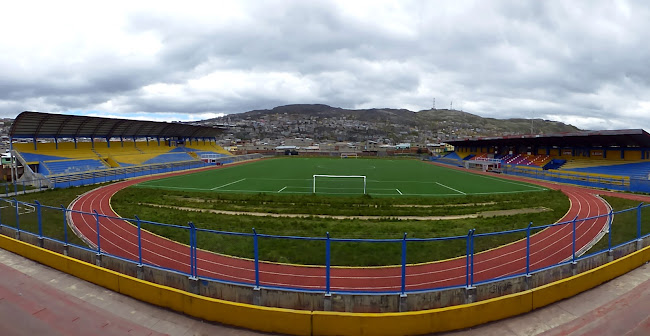 Opiniones de Estadio Daniel A. Carrion en Chaupimarca - Campo de fútbol