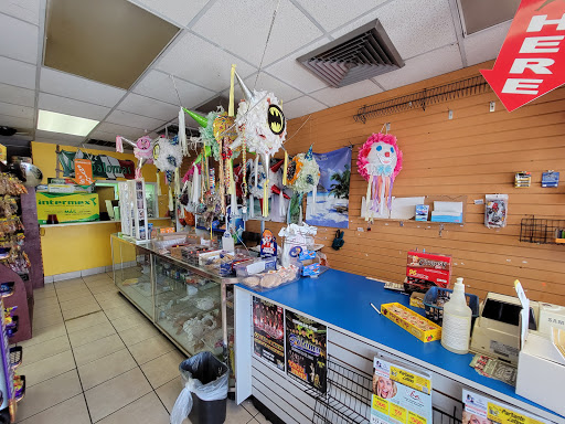 Grocery Store «Las Paloma Latin Market», reviews and photos, 1300 E Bay Dr F, Largo, FL 33771, USA