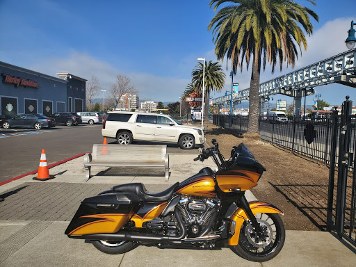 Harley-Davidson Dealer «Oakland Harley-Davidson», reviews and photos, 151 Hegenberger Rd, Oakland, CA 94621, USA