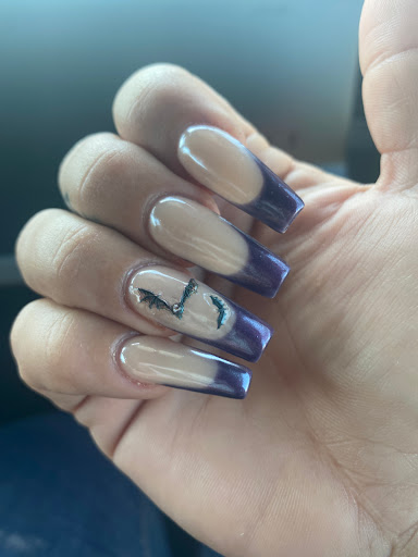 Gilroy Nails image