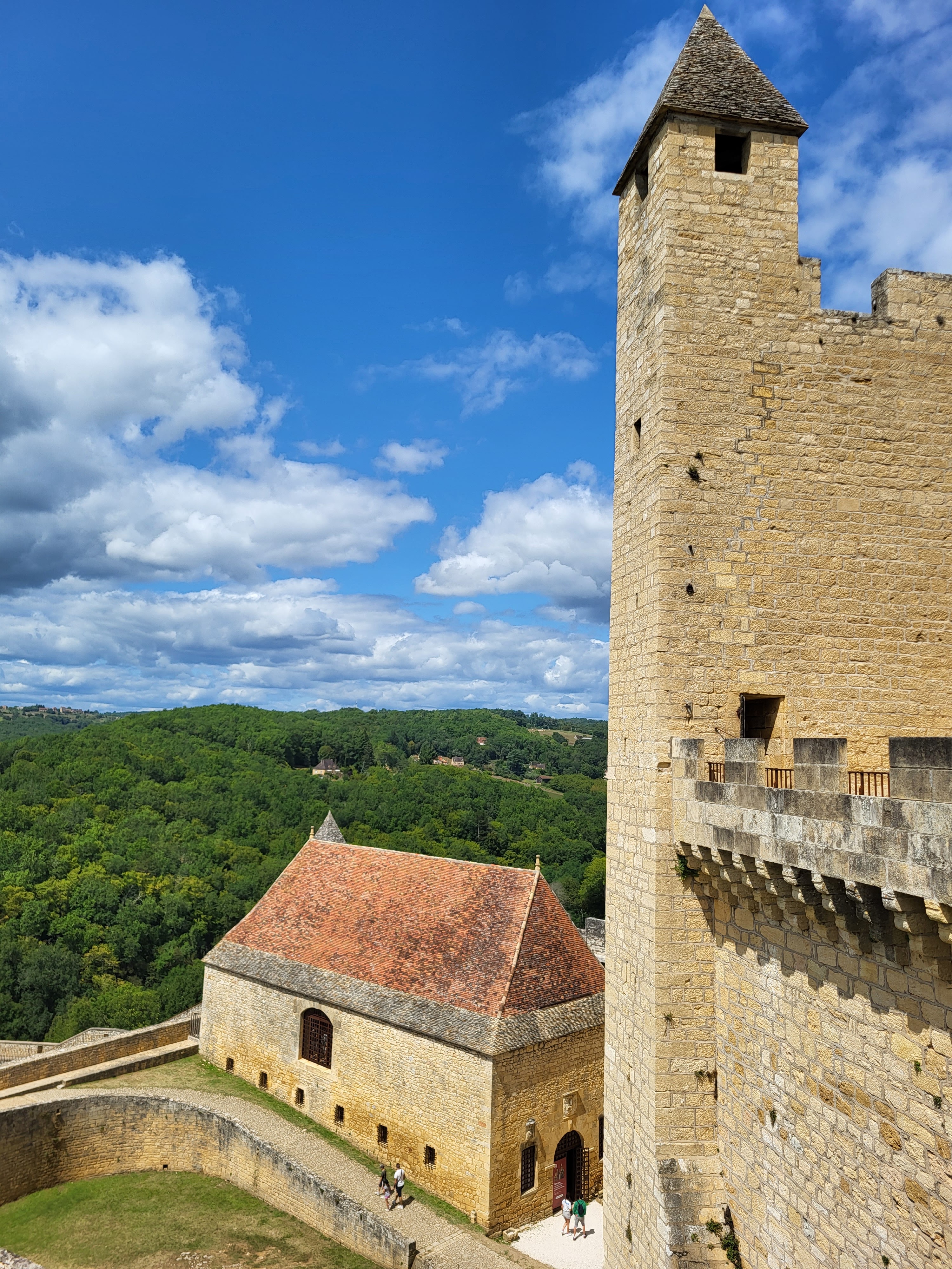 Photo n° 3 de l'avis de frederic. fait le 07/08/2023 à 21:39