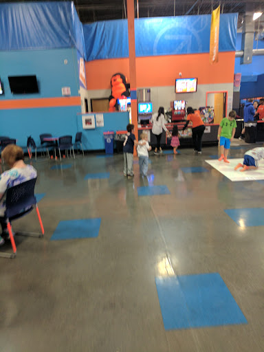 Amusement Center «Sky Zone Trampoline Park», reviews and photos, 13310 Industrial Park Blvd #160, Plymouth, MN 55441, USA