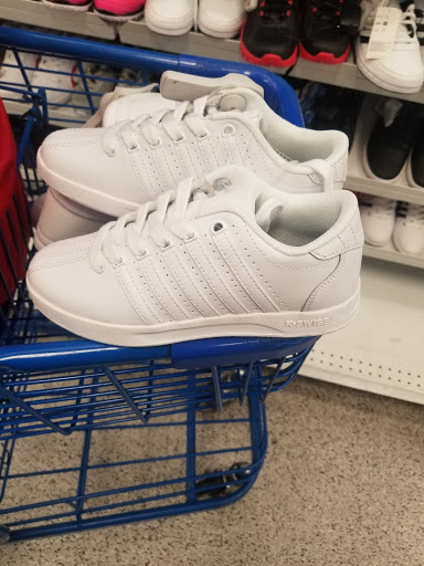 Clothing Store «Old Navy», reviews and photos, 3470 W Century Blvd, Inglewood, CA 90303, USA