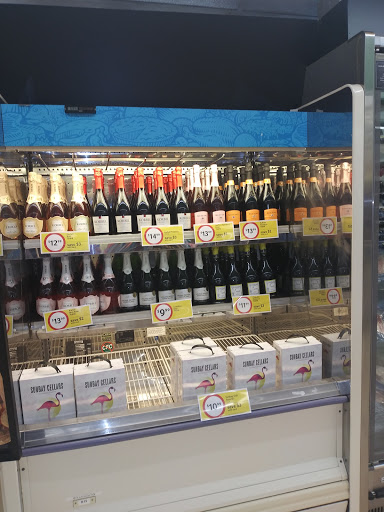 Grocery Store «Winn-Dixie», reviews and photos, 1360 Tampa Rd, Palm Harbor, FL 34683, USA