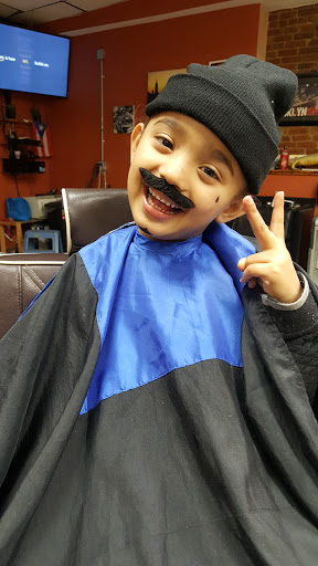 Barber Shop «Flashlight Barber Shop», reviews and photos, 200 Towne Center Cir, Sanford, FL 32771, USA