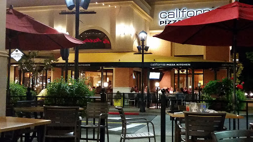 Shopping Mall «Bridgeport Village», reviews and photos, 7455 SW Bridgeport Rd, Tigard, OR 97224, USA