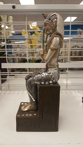 Clothing Store «Ross Dress for Less», reviews and photos, 2845 Cochran St, Simi Valley, CA 93065, USA