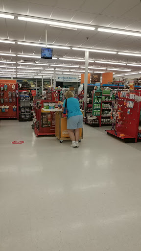 Pet Supply Store «Petco Animal Supplies», reviews and photos, 1970 S Robert St, West St Paul, MN 55118, USA