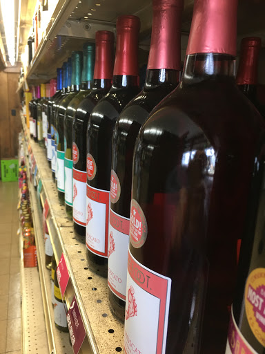 Liquor Store «House of Spirits», reviews and photos, 564 Honeyspot Rd, Stratford, CT 06615, USA