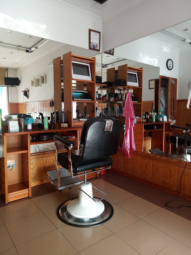 Peluquería de Caballeros  Seba en Montoro, Córdoba