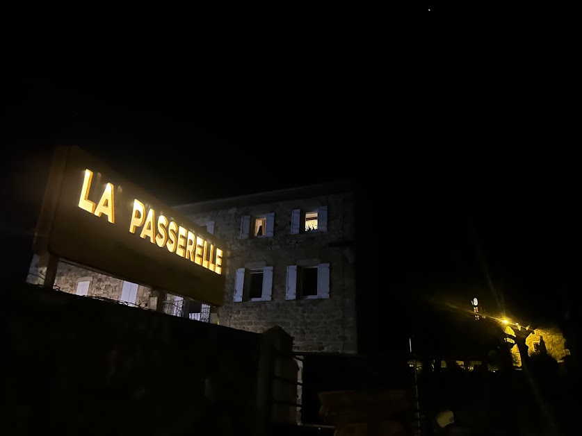 LA PASSERELLE à Lablachère (Ardèche 07)