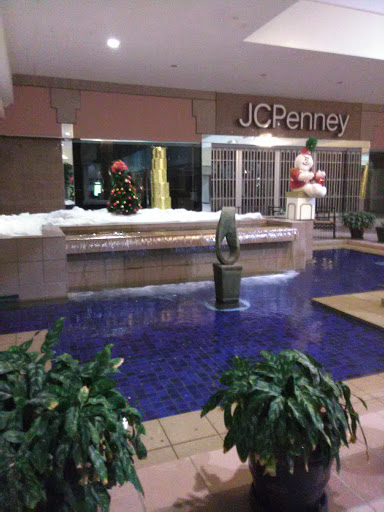 Shopping Mall «ShoppingTown Mall», reviews and photos, 3649 Erie Blvd E, Syracuse, NY 13214, USA