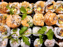 Plats et boissons du Restaurant de sushis Mon Coin d'Asie - Les nems ont du sushi à se faire... à Agen - n°8