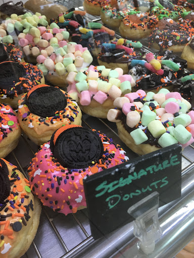 Donut Shop «Mrs. Donuts», reviews and photos, 14765 Memorial Dr, Houston, TX 77079, USA