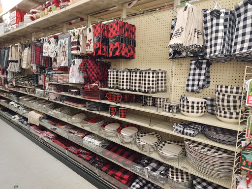 Craft Store «Hobby Lobby», reviews and photos, 6743 Transit Rd, Buffalo, NY 14221, USA