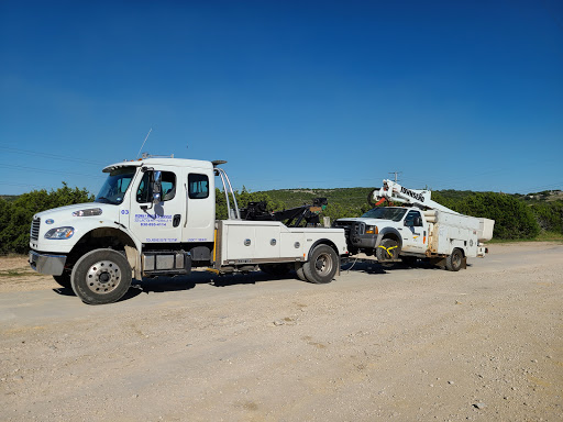 Towing Service «Midway Wrecker Service», reviews and photos, 2630 Junction Hwy, Kerrville, TX 78028, USA