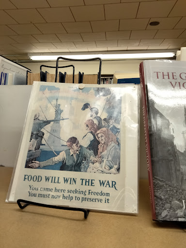 Book Store «Recycled Books Records CDs», reviews and photos, 200 N Locust St, Denton, TX 76201, USA