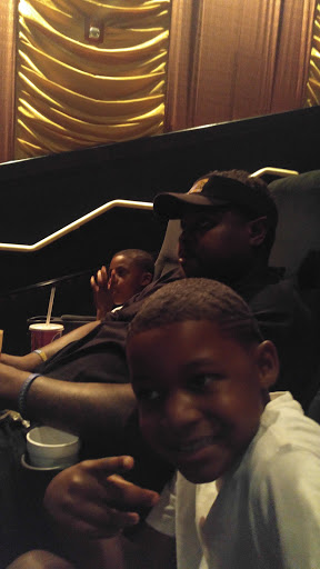 Movie Theater «Cobb Theatres Hollywood 16 & IMAX», reviews and photos, 4250 Old Greensboro Rd, Tuscaloosa, AL 35405, USA