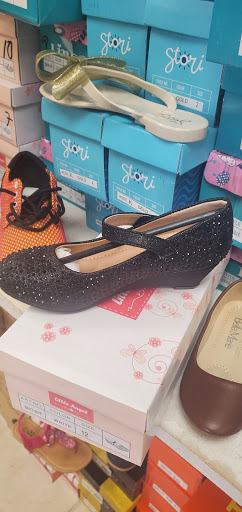 Shoe Store «Niebla Shoes #2», reviews and photos, 1767 W 37th St, Hialeah, FL 33012, USA