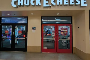 Chuck E. Cheese image