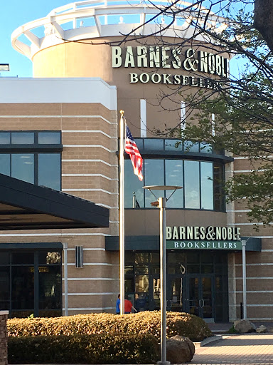 Book Store «Barnes & Noble», reviews and photos, 5959 Triangle Town Blvd, Raleigh, NC 27616, USA